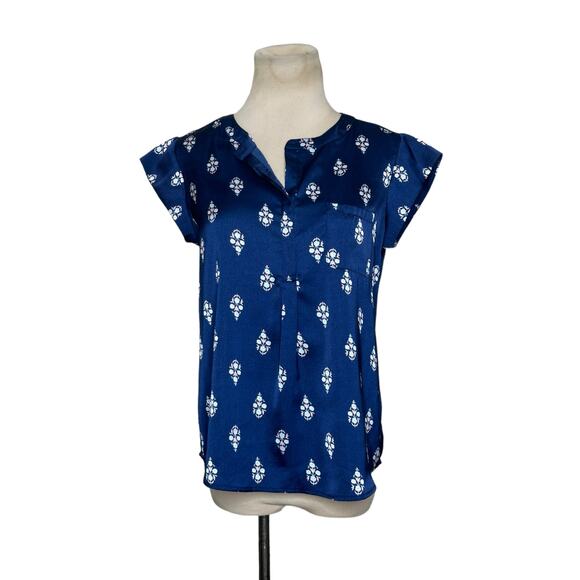 Liz Claiborne blue floral short sleeves tunic blouse size PS - Picture 9 of 9